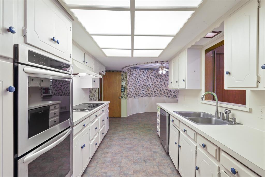 Lovers Lane East - Residential