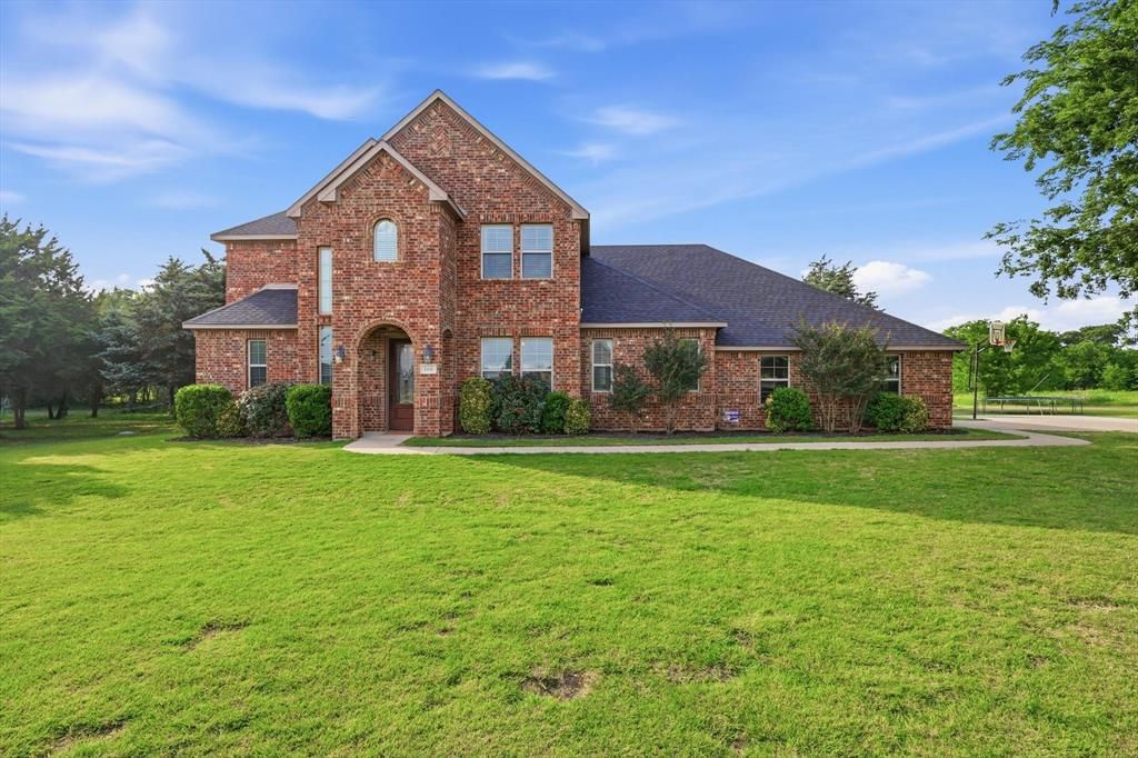 Photo of 160 Kelly Drive, Waxahachie, TX 75167 (MLS # 21252953)