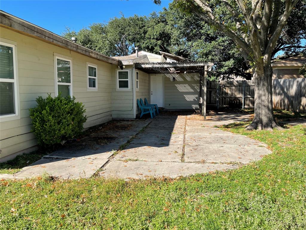 3563 South Drive