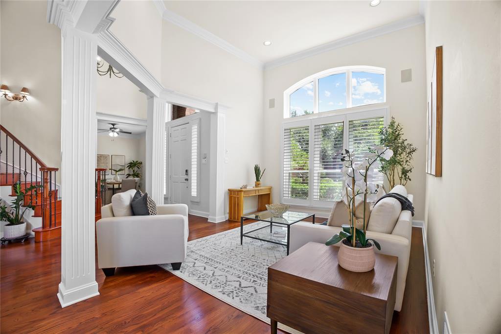 1807 Meadowcove Drive