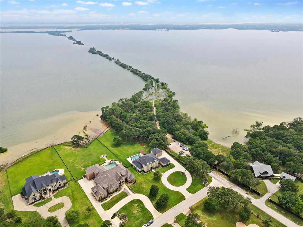 Braewood Bay - Residential