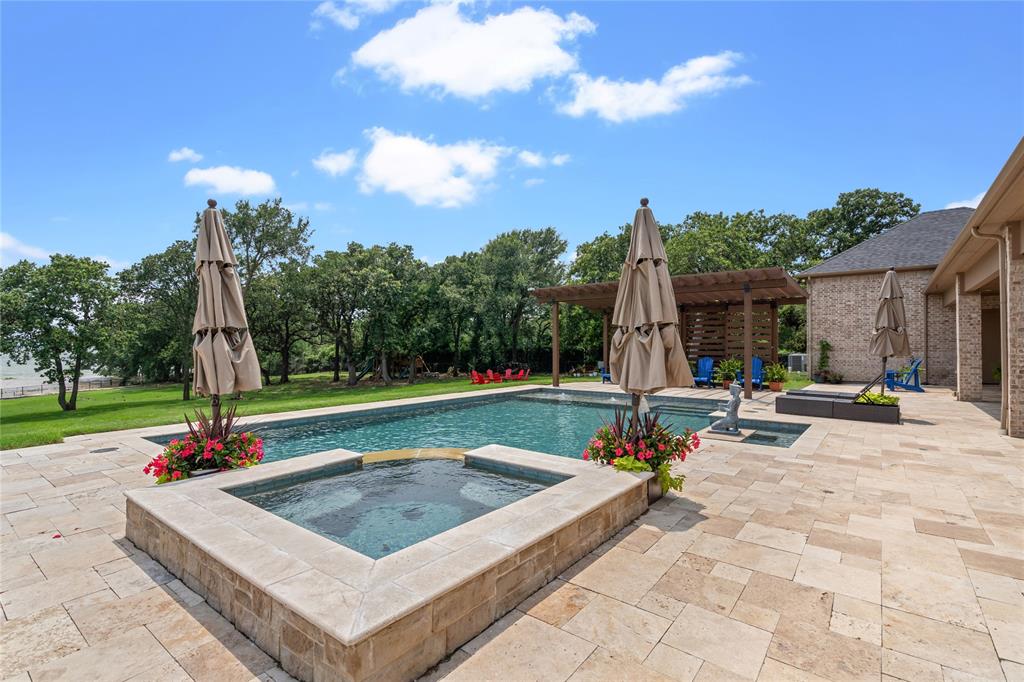 Braewood Bay - Residential