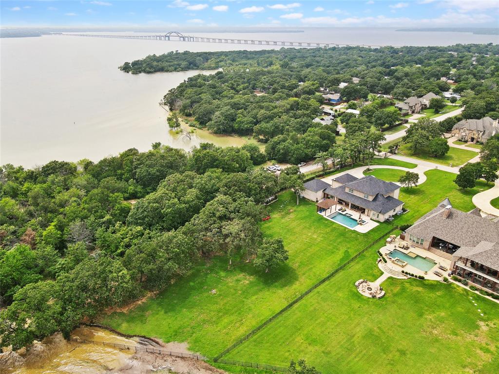 Braewood Bay - Residential