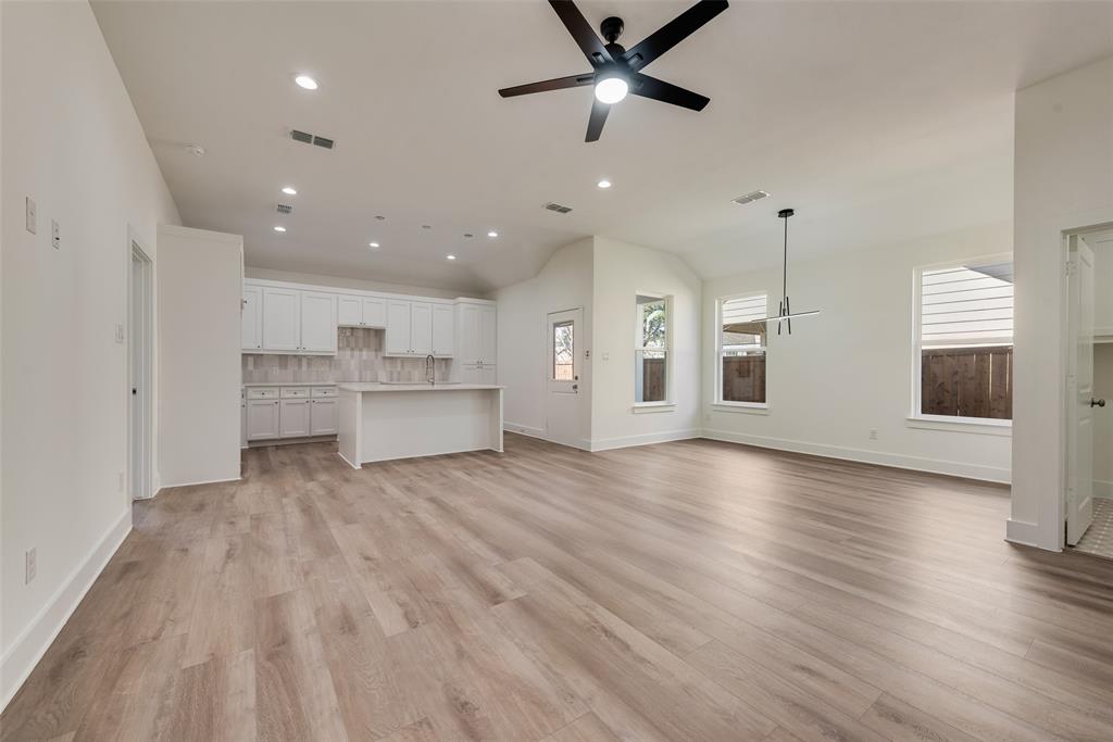 Woodside 01 - Residential