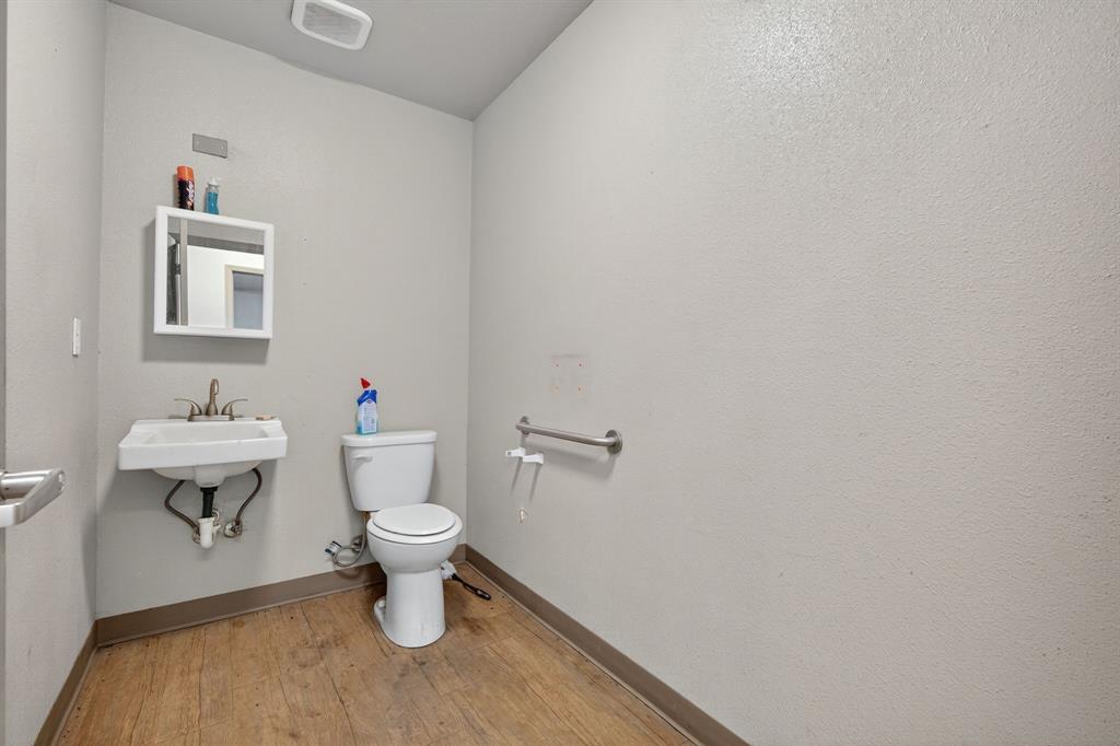 BUSTER M W - Commercial Sale