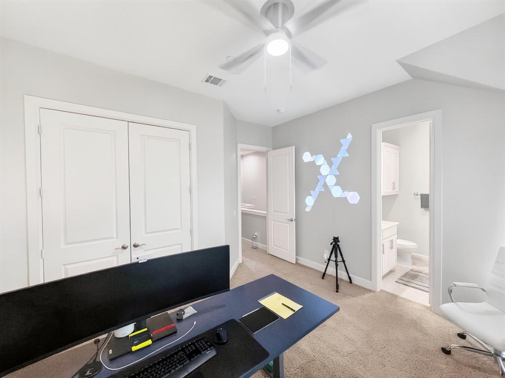 15850 Quorum Drive