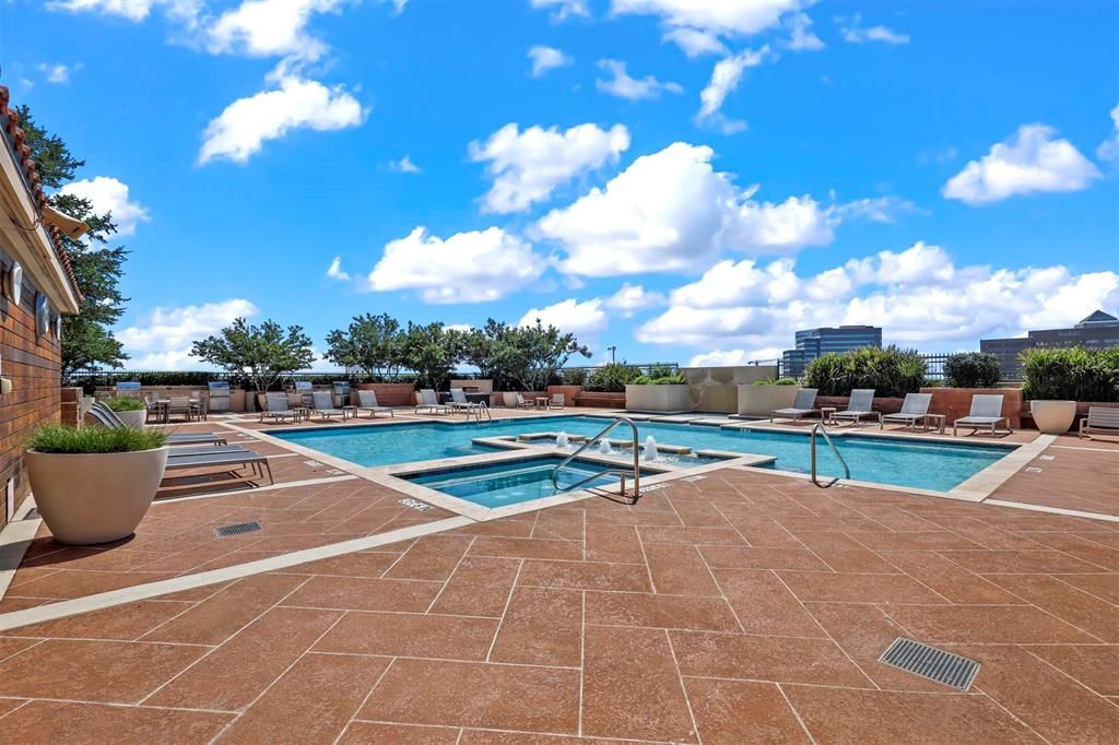 Photo of 330 Las Colinas Boulevard E #232, Irving, TX 75039 (MLS # 21194088)