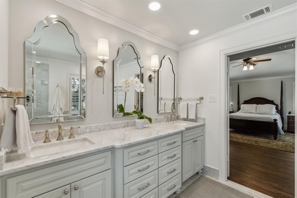 UNIVERSITY HIGHLANDS - Residential