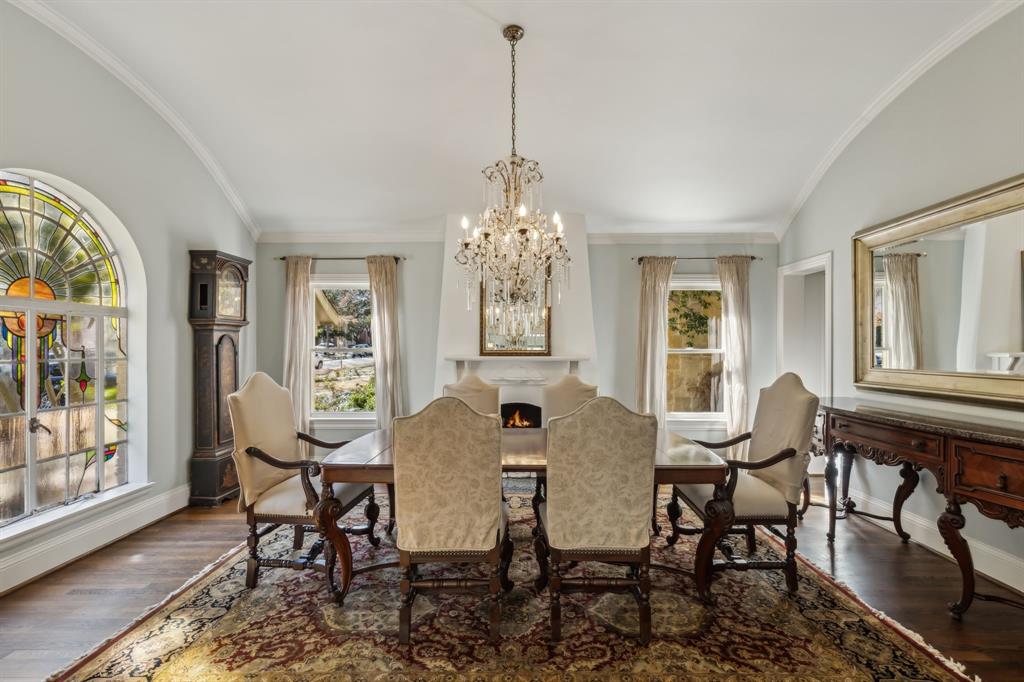 UNIVERSITY HIGHLANDS - Residential