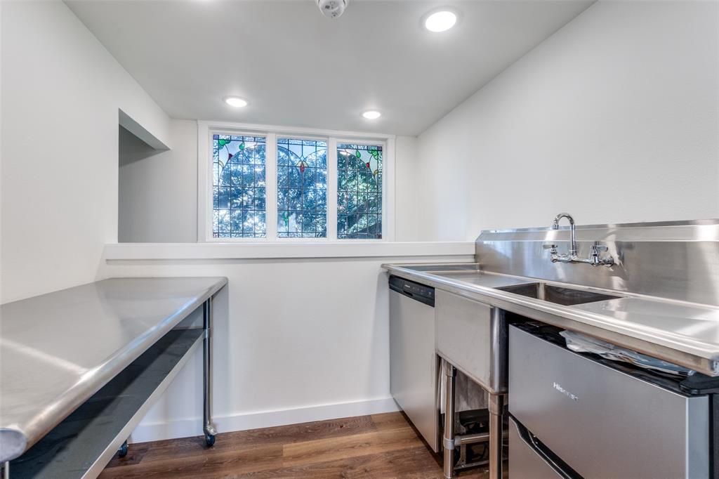 UNIVERSITY HIGHLANDS - Residential