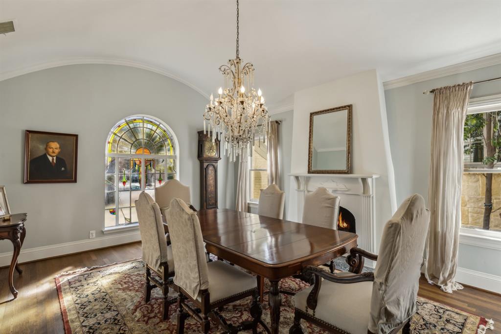 UNIVERSITY HIGHLANDS - Residential