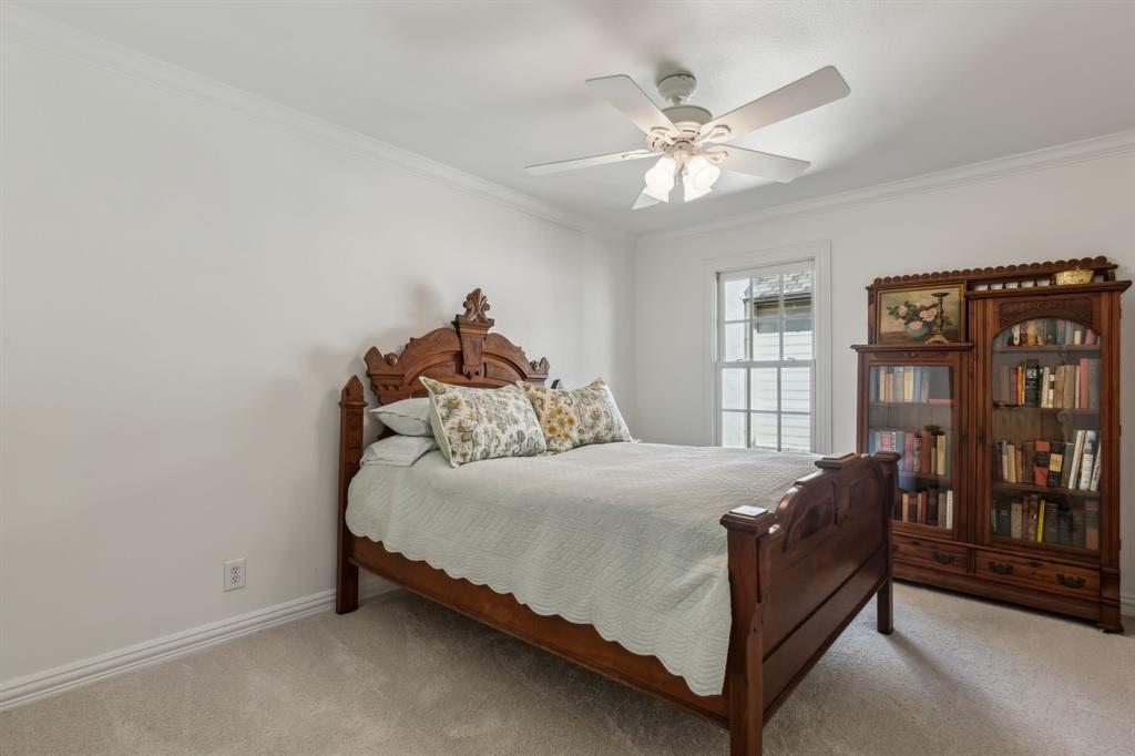 UNIVERSITY HIGHLANDS - Residential