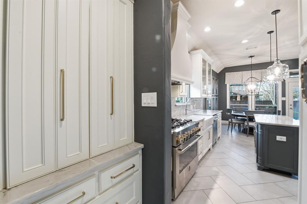 Hidden Lakes - The Woodlands - Residential