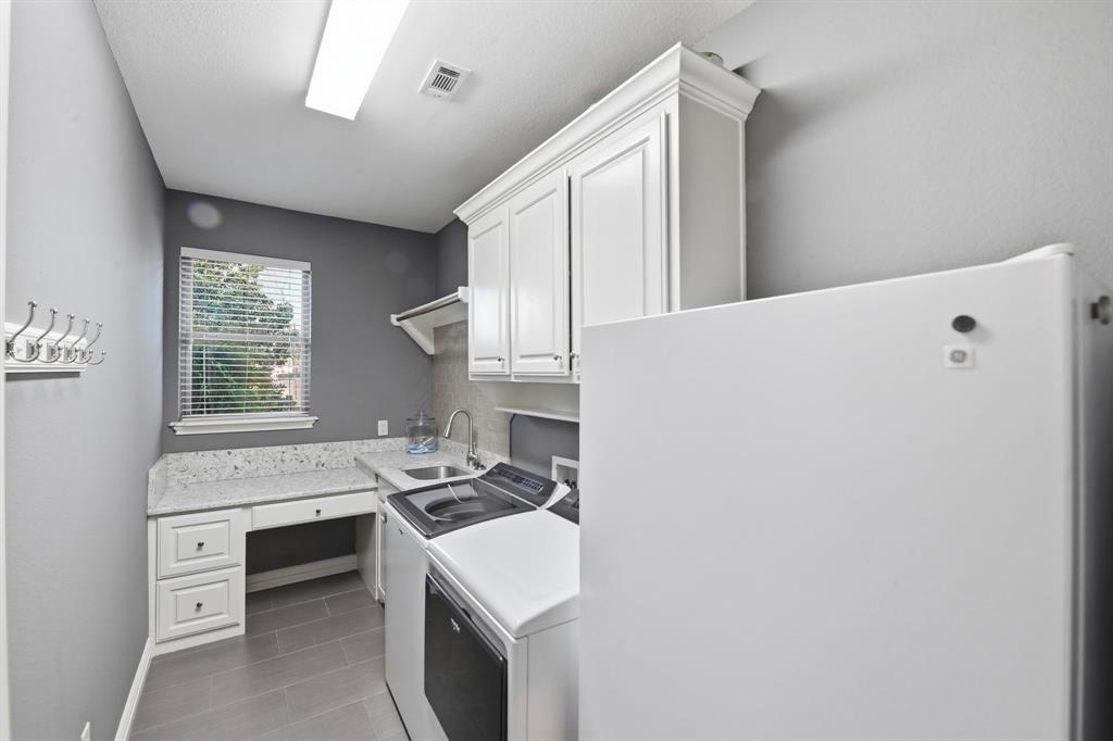 Hidden Lakes - The Woodlands - Residential