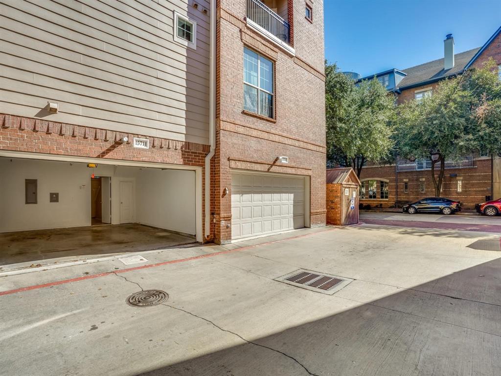 Townhomes Of District A Ph 01-11 - Residential Lease