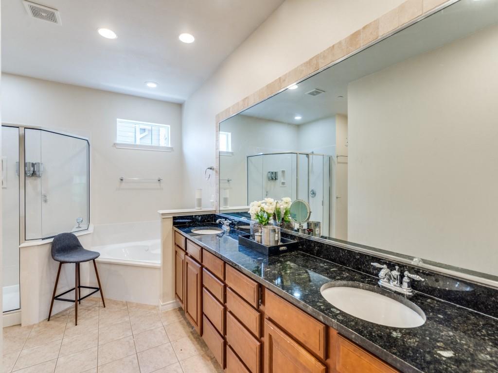 Townhomes Of District A Ph 01-11 - Residential Lease