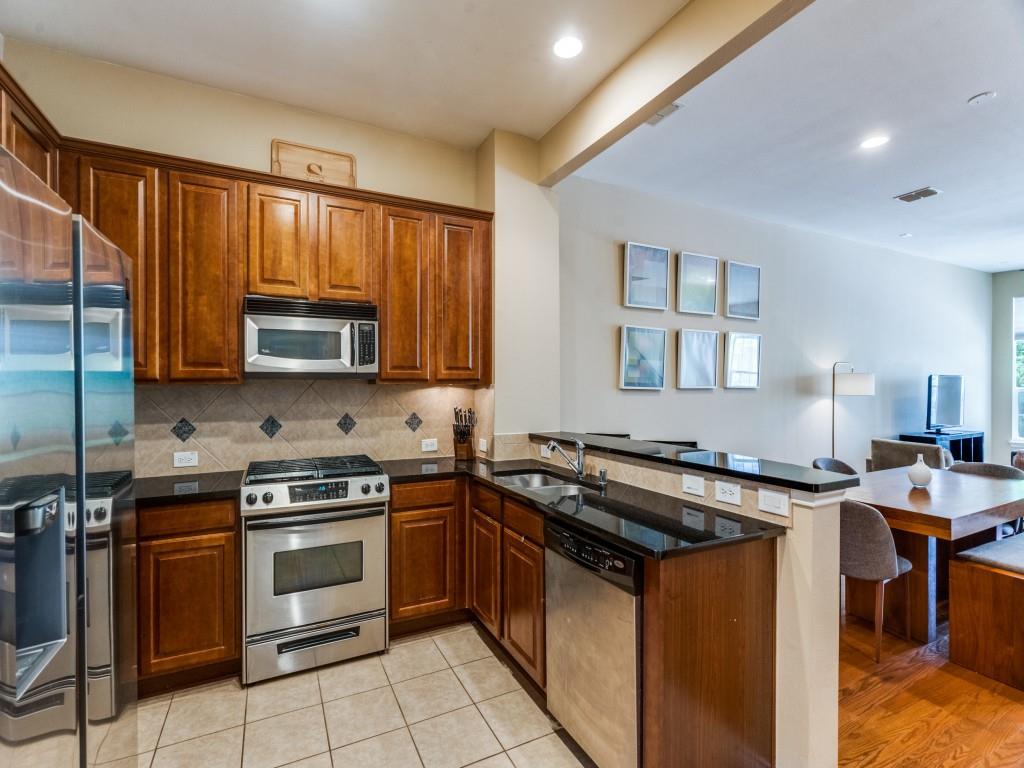 Townhomes Of District A Ph 01-11 - Residential Lease