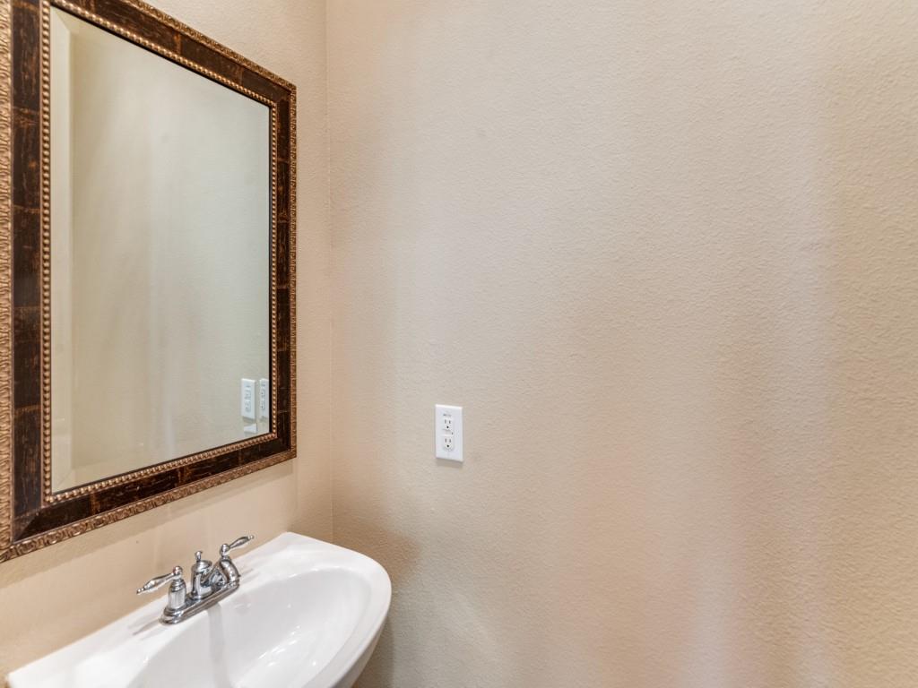 Townhomes Of District A Ph 01-11 - Residential Lease