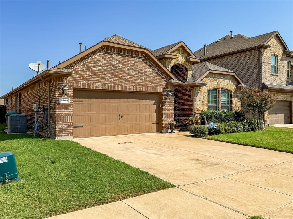 1904 Anchor Drive