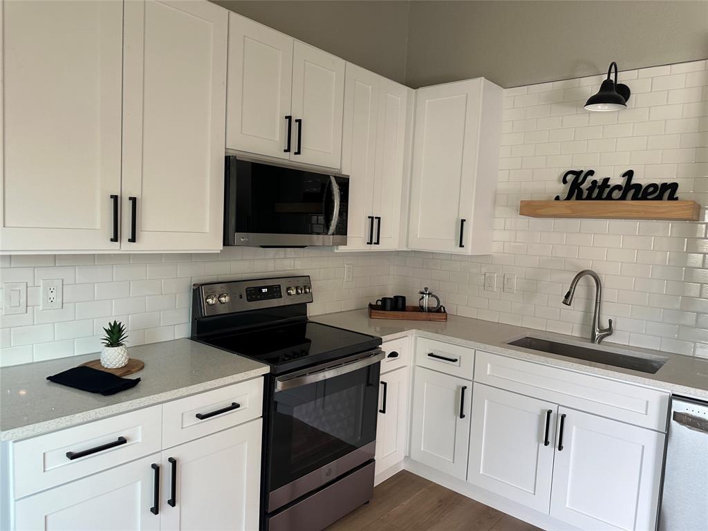 Seville Add Of The Highlands Ph I - Residential Lease