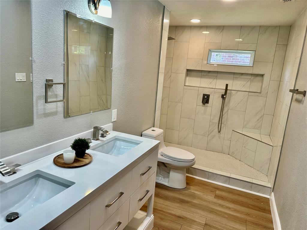 Seville Add Of The Highlands Ph I - Residential Lease