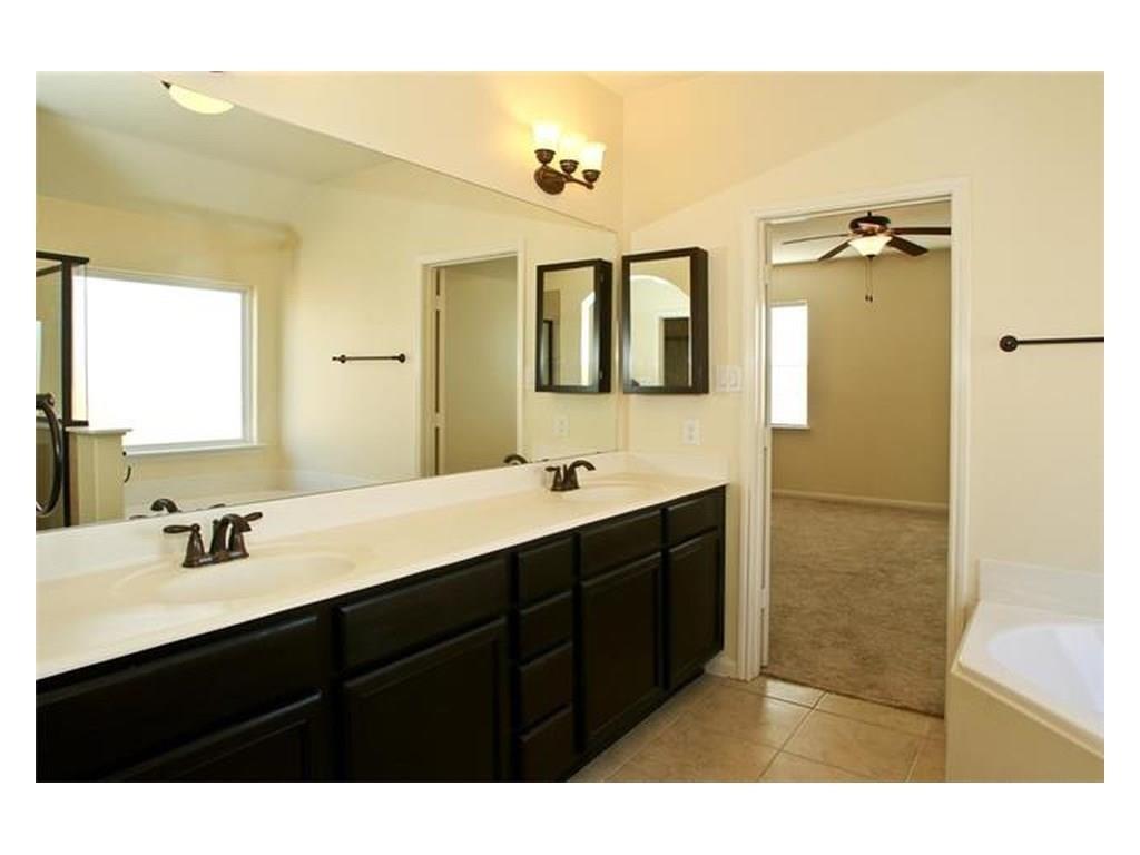 Carter Ranch #5b The - Residential Lease