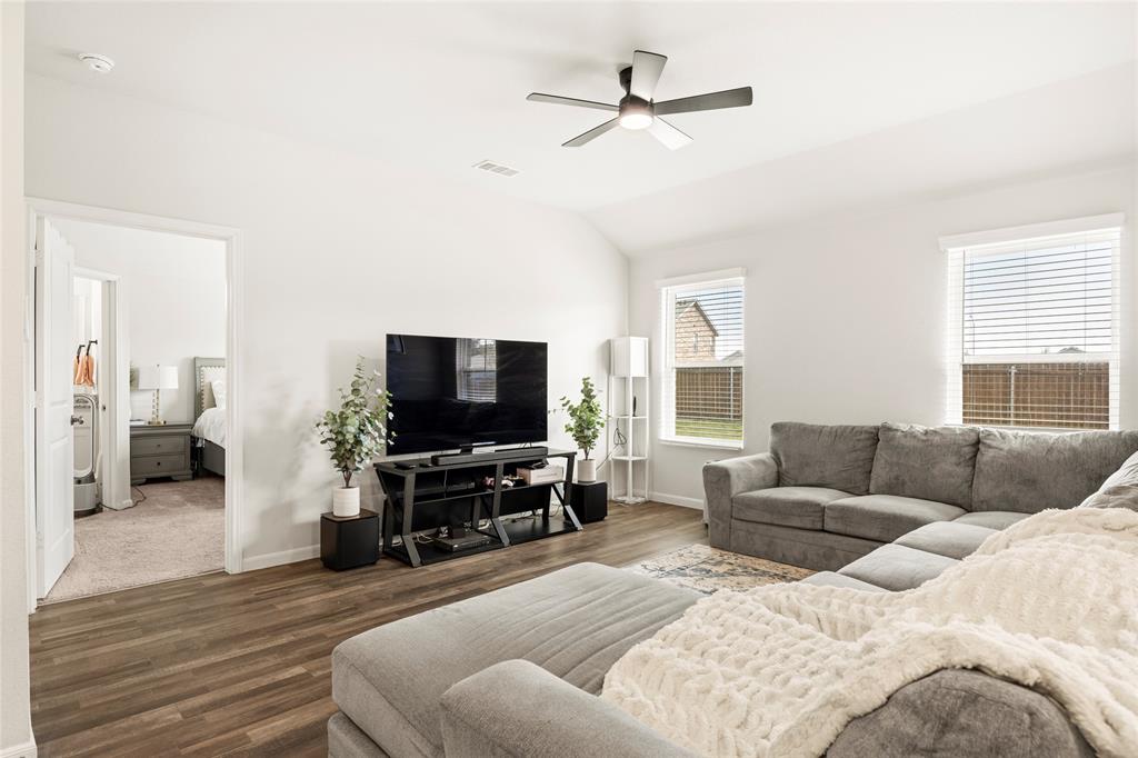 Middlefield Village - Residential