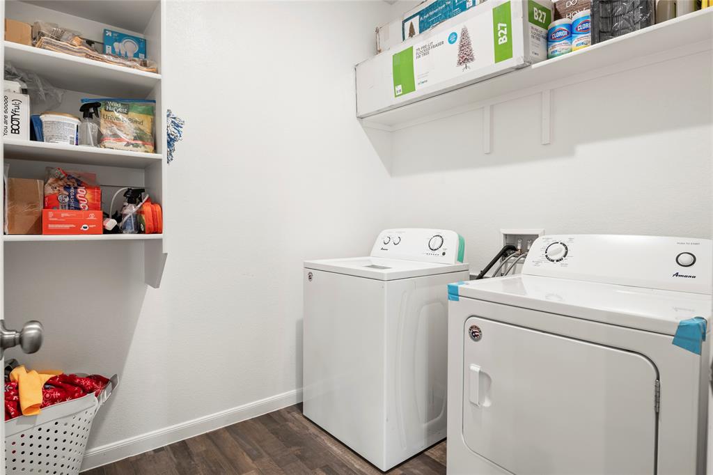 Middlefield Village - Residential