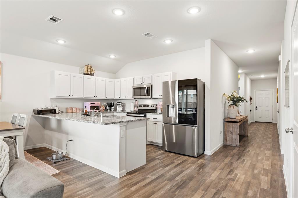 Middlefield Village - Residential