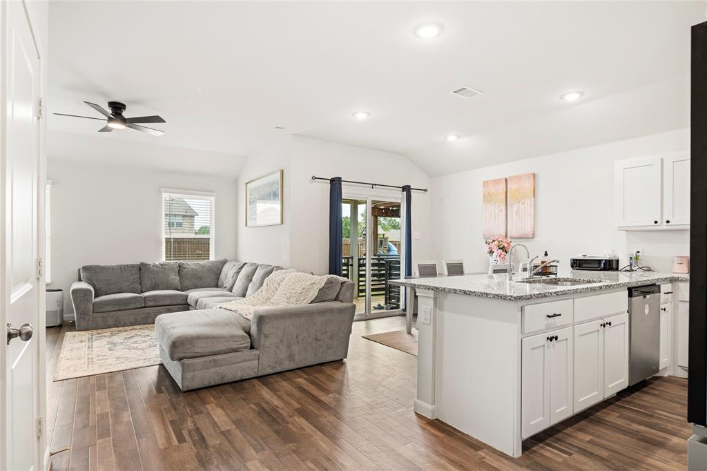 Middlefield Village - Residential