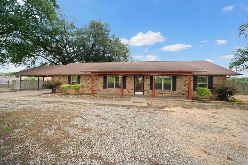 Photo of 11654 Fm 2868, Flint, TX 75762 (MLS # 21307245)