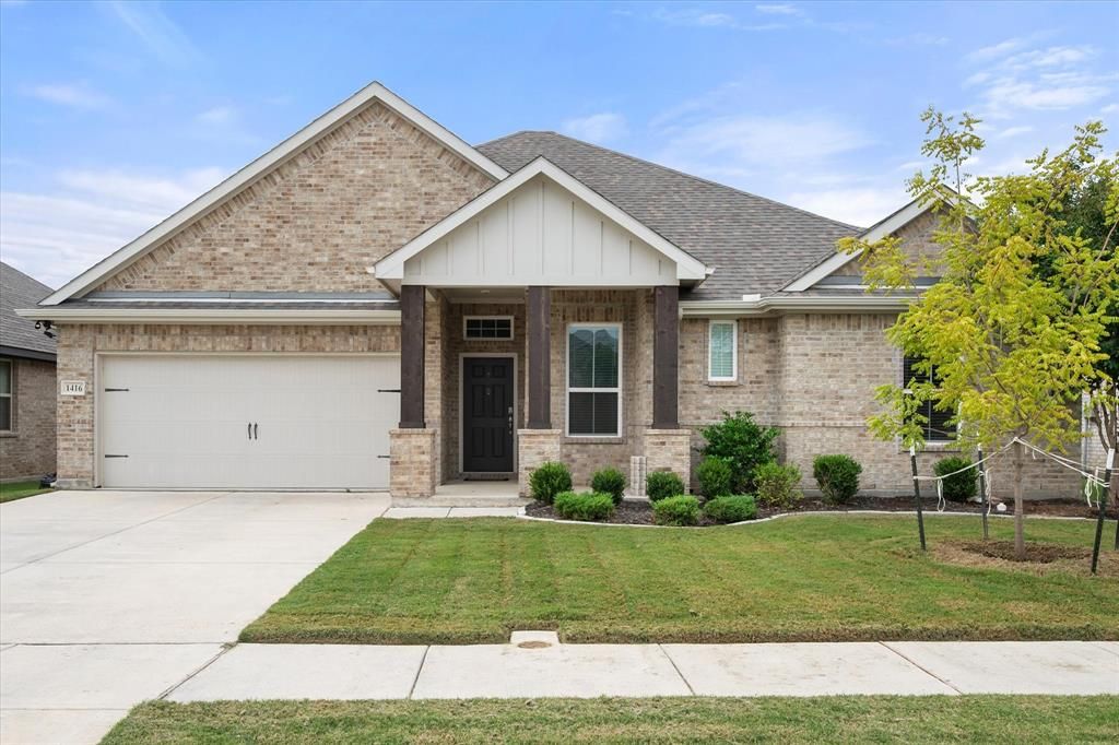 Photo of 1416 Lakeview Drive, Pelican Bay, TX 76020 (MLS # 21192252)