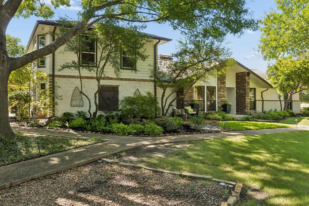520 Cottonwood Place