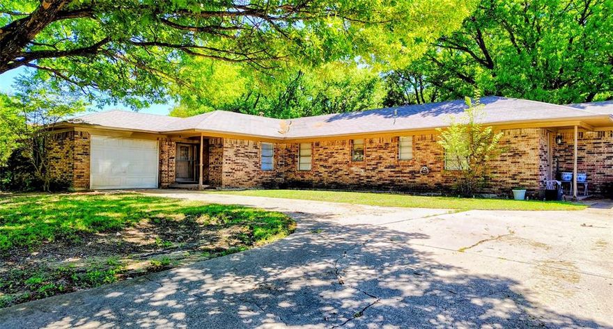 INVESTOR DELIGHT!! Don’t miss this rare opportunity to own a full duplex- (1800 SF total, 900 each side with 2 bedroom, 1 bath & 1 car garage) in the hustle and bustle of DeSoto, TX! Whether you’re looking to live in one unit and rent the other, or lease out both sides for maximum income potential, the possibilities here are truly endless. This versatile property offers the perfect setup for both seasoned investors and first-time landlords alike. Conveniently located near major highways, as well as a variety of restaurants, shopping, and everyday amenities, it provides easy access for tenants and owners alike. With strong rental potential and a prime location, this is your chance to step into real estate investing and start building wealth in 2026. Opportunities like this don’t come around often! 
**Showing for 128 Campbell ONLY - This unit has been updated with new LVP, new carpet, updated kitchen and bathroom. 130 Campbell currently occupied and had updates done 10 years ago- Please do not disturb tenants. For serious buyers- we can schedule appointment.**