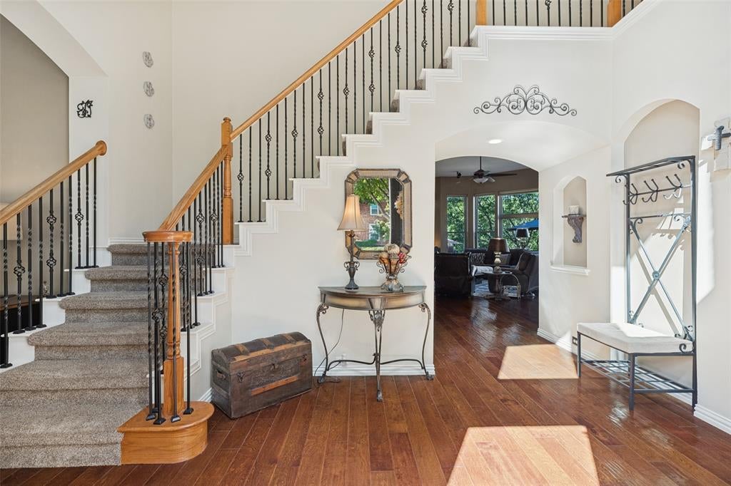 2404 Creek Ridge Drive