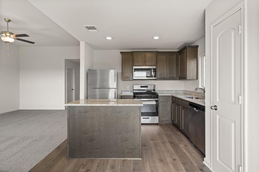 13413 Gitty Up Circle