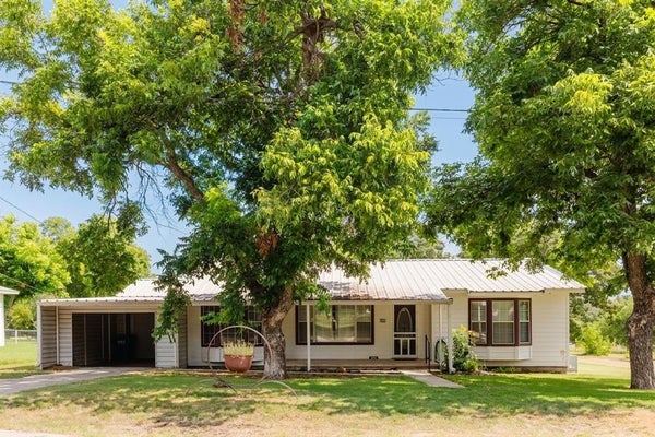 649 E SHORT AVE, DE LEON, TX 76444 - Image 14e6dc0e27c5fbf3d7a652c2e60bb382/2384478047