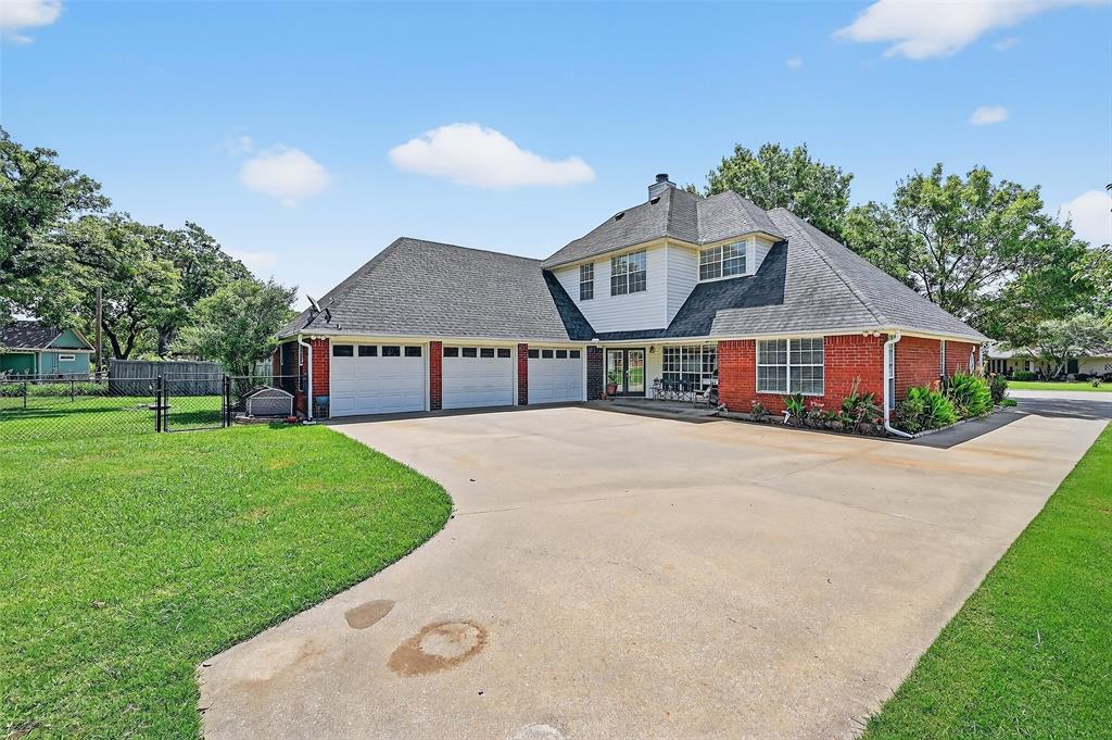 736 W Kiowa Drive