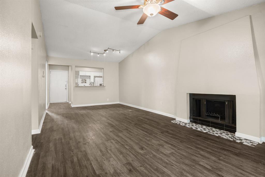 TEALWOOD ON THE CREEK CONDOMINIUM - Residential