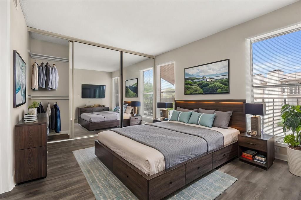 TEALWOOD ON THE CREEK CONDOMINIUM - Residential