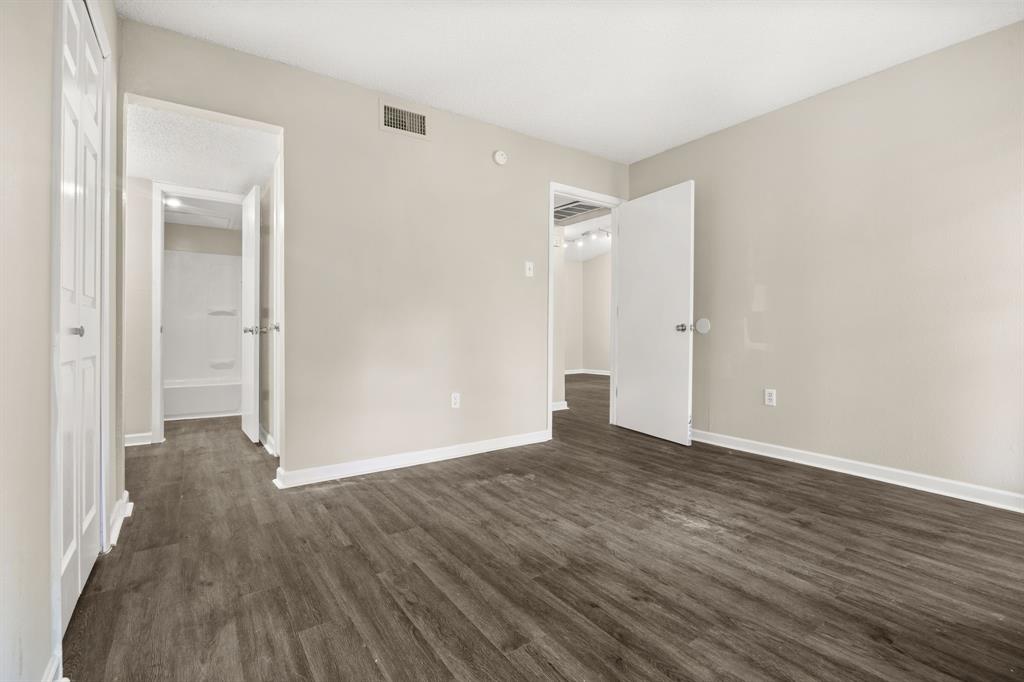 TEALWOOD ON THE CREEK CONDOMINIUM - Residential