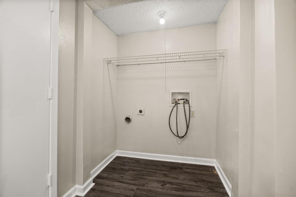 TEALWOOD ON THE CREEK CONDOMINIUM - Residential