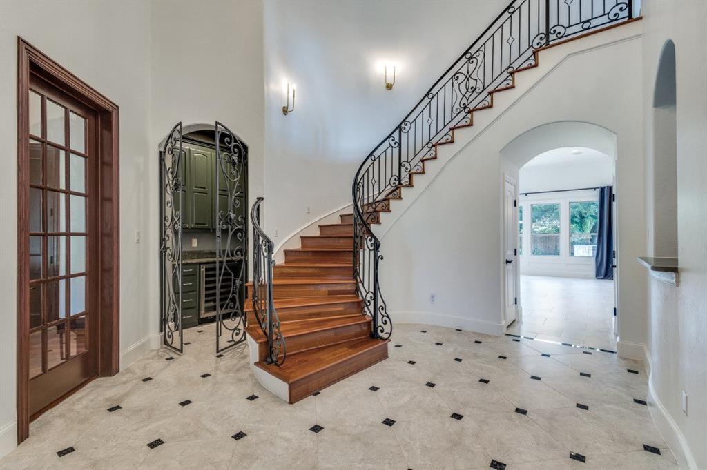 503 Clear Vista Drive