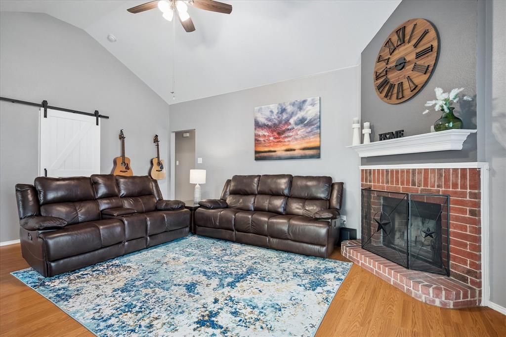 417 Pin Oak Lane