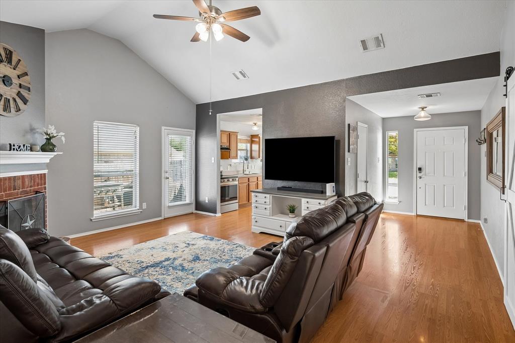 417 Pin Oak Lane