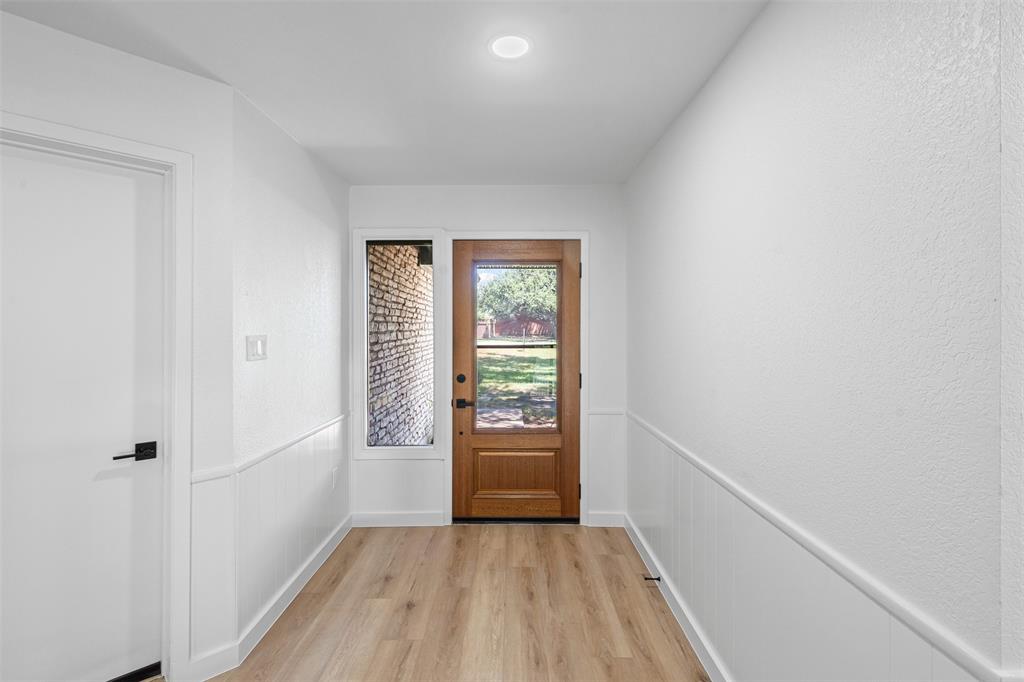 4229 Bay Shore Circle