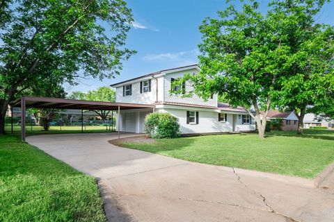 2502 SE 14th Street Mineral Wells TX 76067
