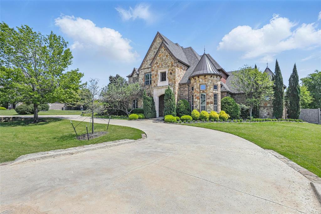 7909 Bella Flora Drive