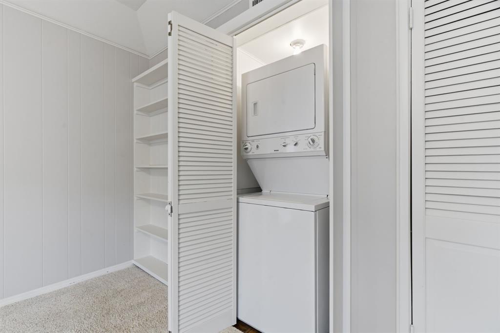 Fountain Royale Orleans W - Residential