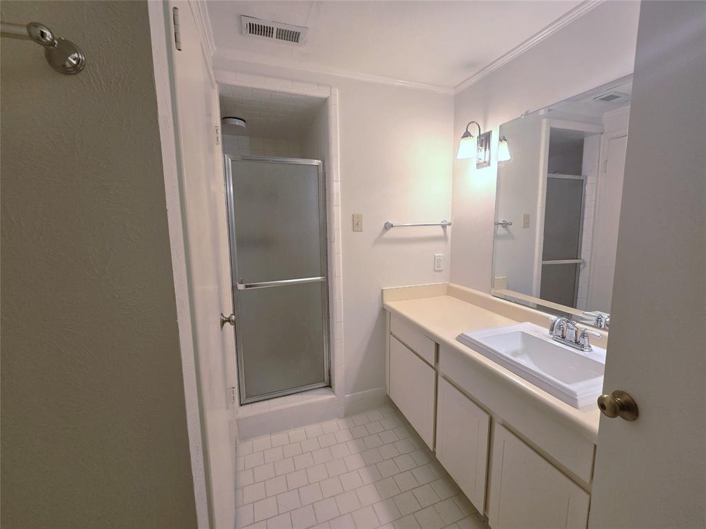 Fountain Royale Orleans W - Residential